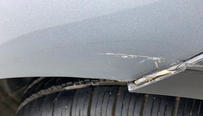 2014 Mahindra XUV500 W6, Diesel, Manual, 97,791 km, Left quarter panel - Minor scratches