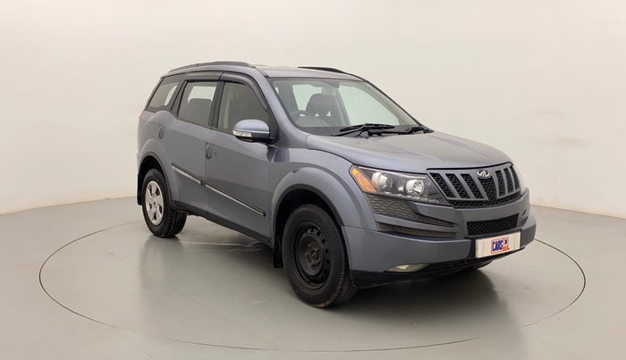 2014 Mahindra XUV500 W6, Diesel, Manual, 97,791 km, Right Front Diagonal