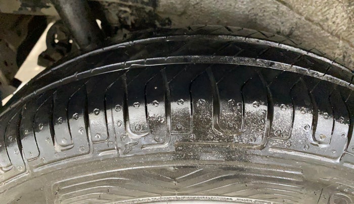 2014 Maruti Wagon R 1.0 VXI, Petrol, Manual, 62,194 km, Right Rear Tyre Tread