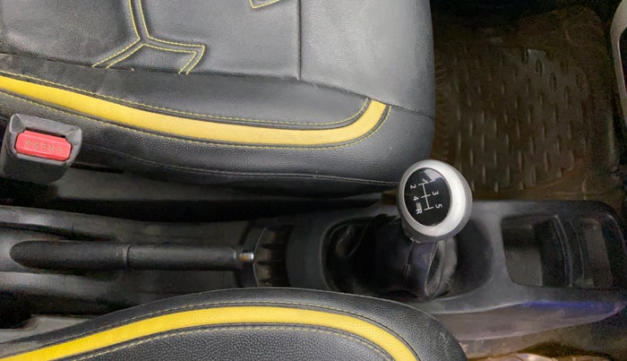 2014 Maruti Wagon R 1.0 VXI, Petrol, Manual, 62,194 km, Gear Lever