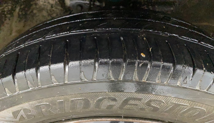 2014 Maruti Wagon R 1.0 VXI, Petrol, Manual, 62,194 km, Right Front Tyre Tread