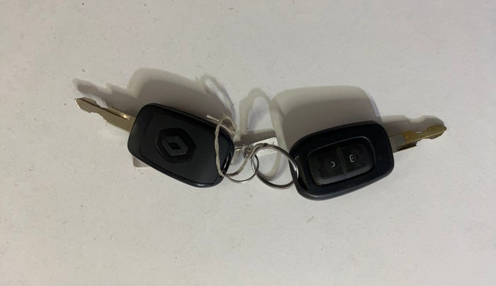 2021 Renault Kwid RXT 1.0 (O), Petrol, Manual, 33,094 km, Key Close Up