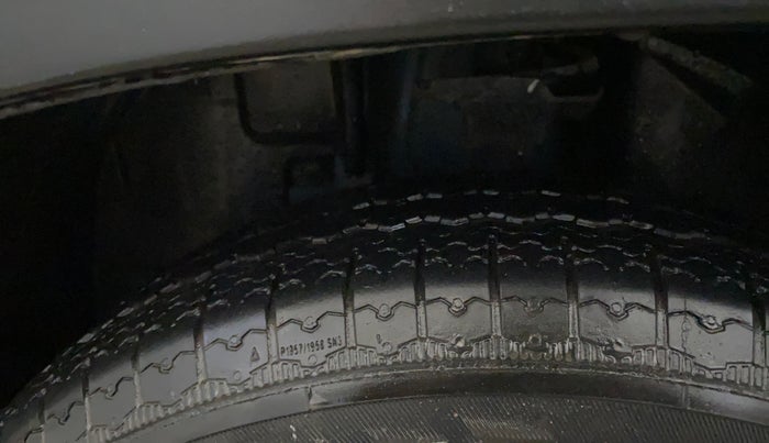 2021 Renault Kwid RXT 1.0 (O), Petrol, Manual, 33,094 km, Left Front Tyre Tread