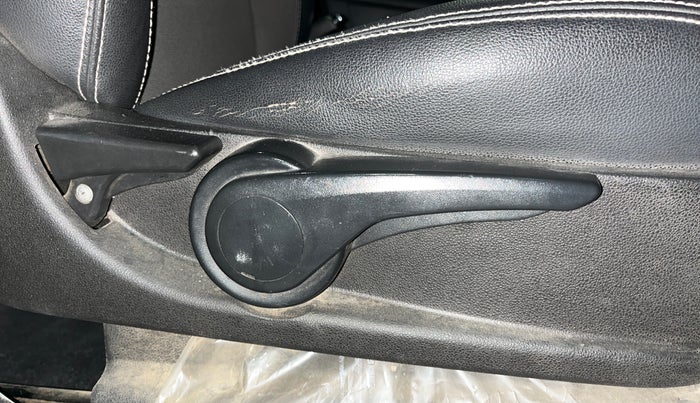 2019 Tata TIGOR XZ PLUS PETROL, Petrol, Manual, 88,609 km, Driver Side Adjustment Panel