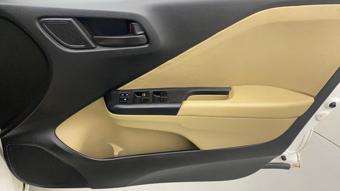 2015 Honda City 1.5L I-VTEC SV, Petrol, Manual, 43,070 km, Driver Side Door Panels Control