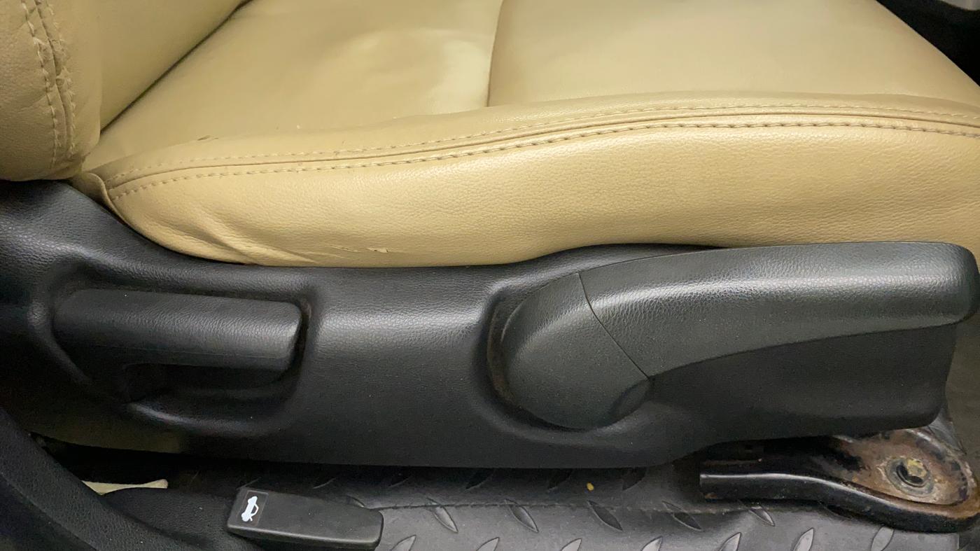 2015 Honda City 1.5L I-VTEC SV, Petrol, Manual, 43,070 km, Driver Side Adjustment Panel