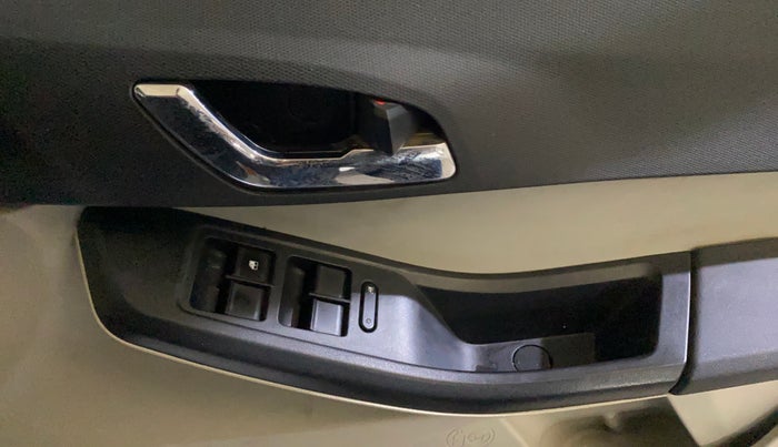 2023 Tata Tiago XZ PLUS PETROL, CNG, Manual, 67,106 km, Driver Side Door Panels Control