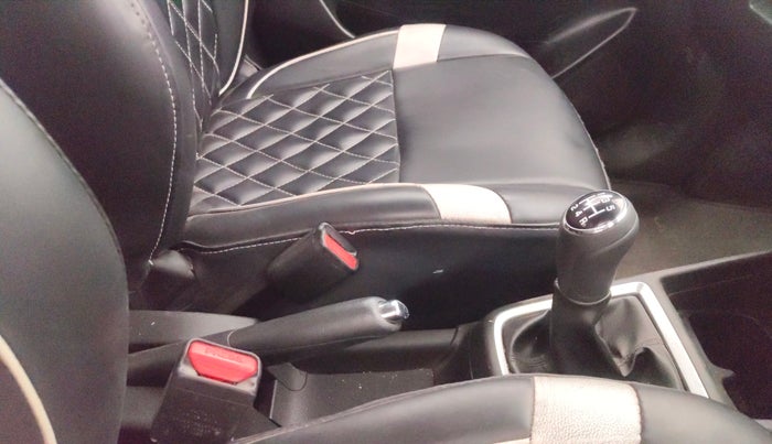 2018 Maruti Swift ZXI, Petrol, Manual, 71,190 km, Gear Lever