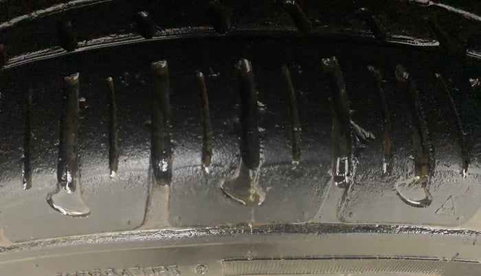 2015 Hyundai Grand i10 ASTA (O) 1.2 KAPPA VTVT, Petrol, Manual, 1,15,614 km, Left Front Tyre Tread