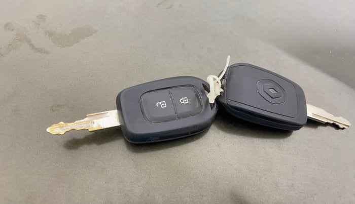 2018 Renault Kwid CLIMBER 1.0, Petrol, Manual, 27,998 km, Key Close Up