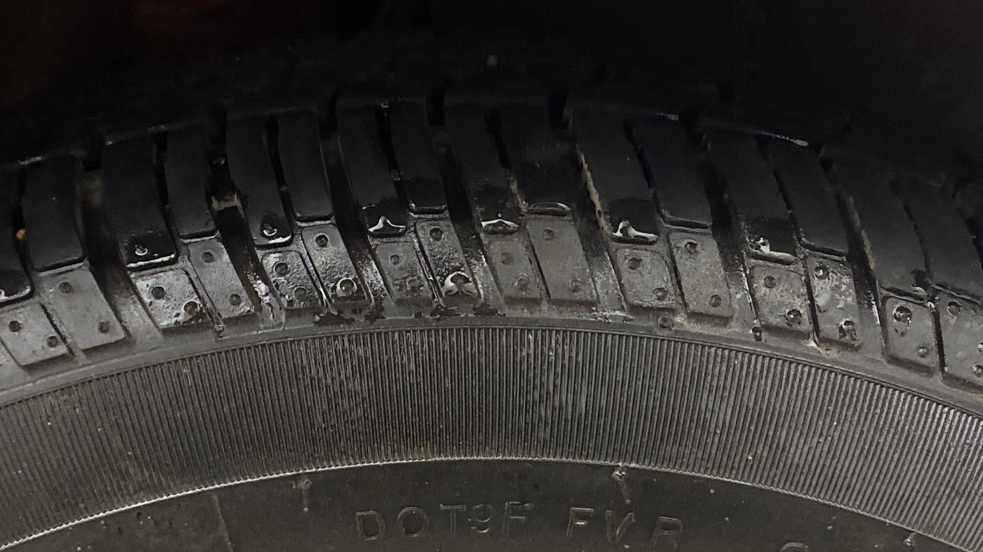 2016 Tata Nano TWIST XTA, Petrol, Automatic, 40,961 km, Right Front Tyre Tread