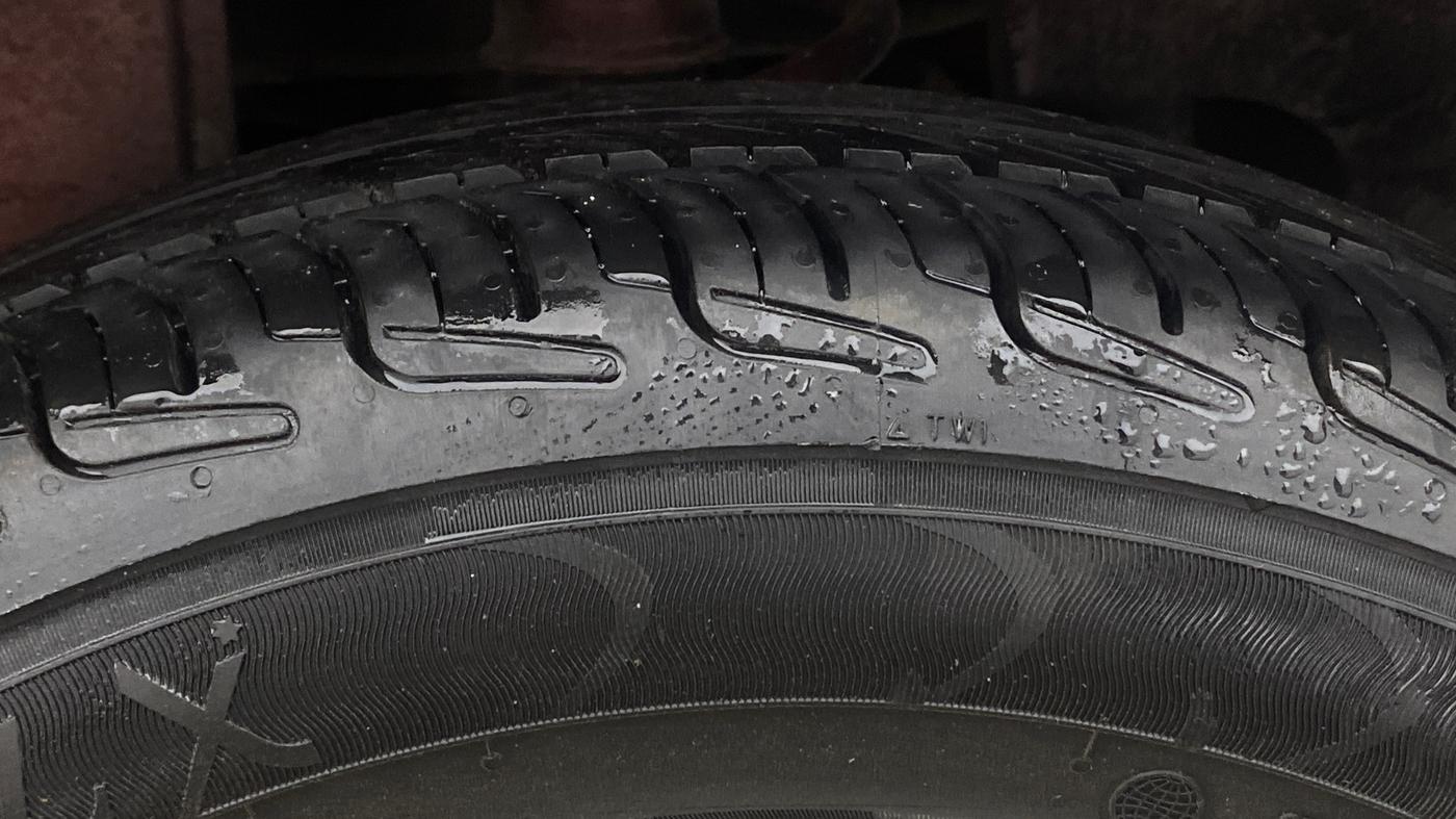 2016 Tata Nano TWIST XTA, Petrol, Automatic, 40,961 km, Left Rear Tyre Tread