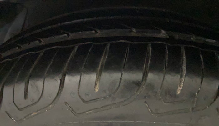 2012 Hyundai i20 SPORTZ 1.4 AT, Petrol, Automatic, 99,234 km, Left Front Tyre Tread