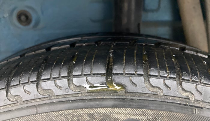 2015 Maruti Celerio VXI, Petrol, Manual, 65,528 km, Left Rear Tyre Tread