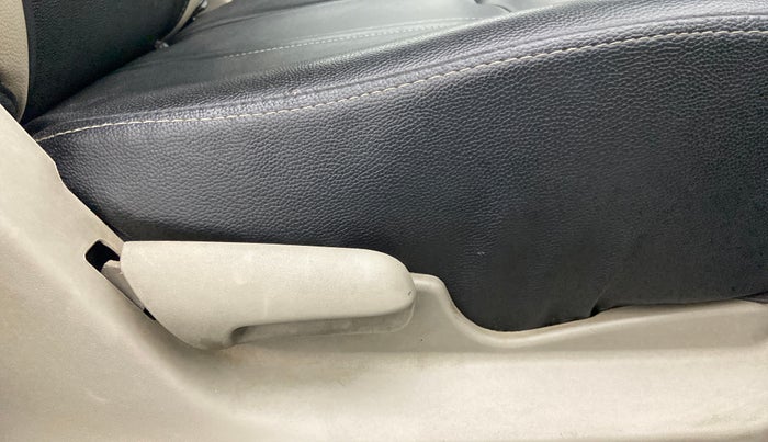 2015 Maruti Celerio VXI, Petrol, Manual, 65,528 km, Driver Side Adjustment Panel