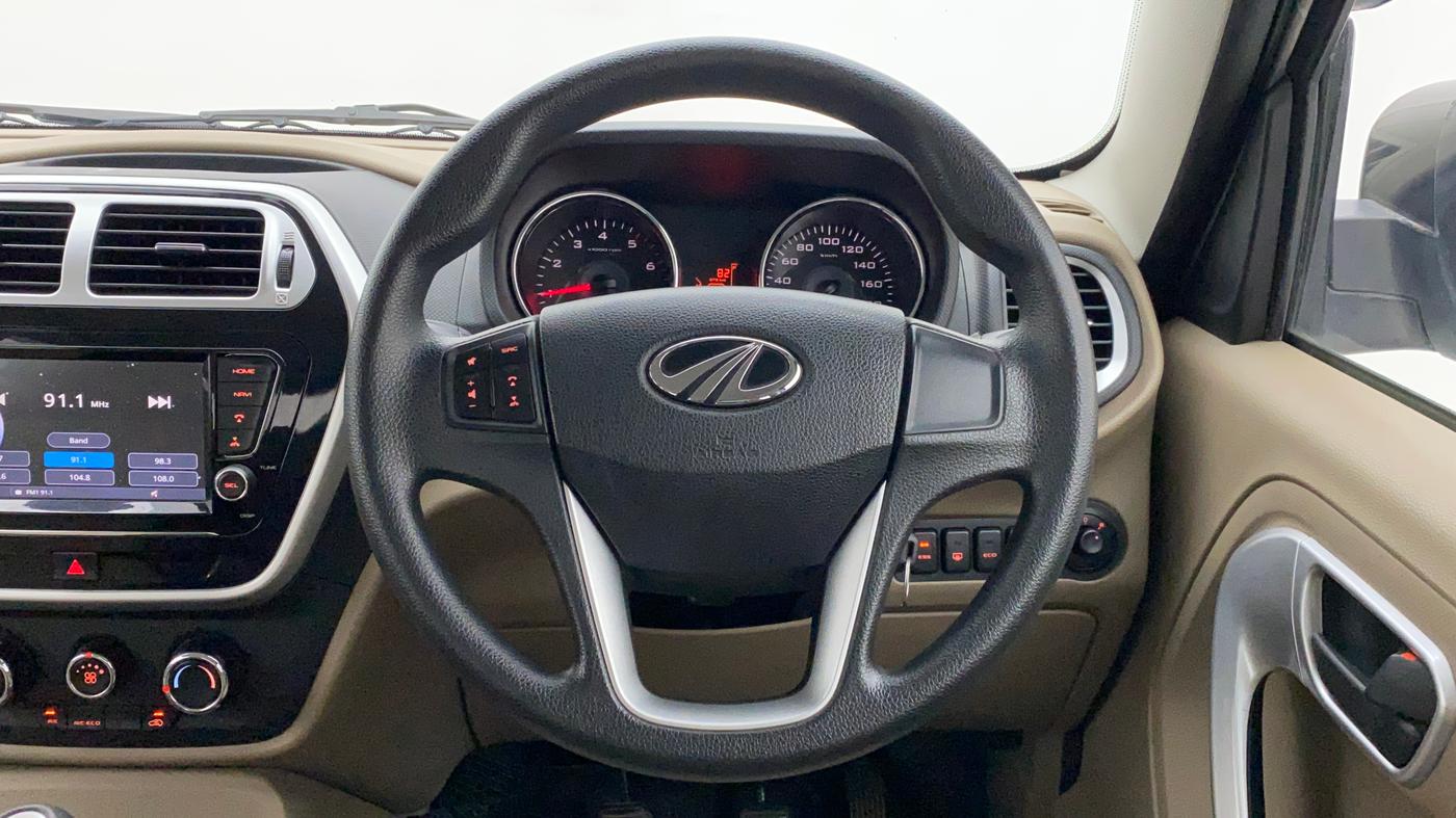 2018 Mahindra TUV300 T10, Diesel, Manual, 69,005 km, Steering Wheel Close Up