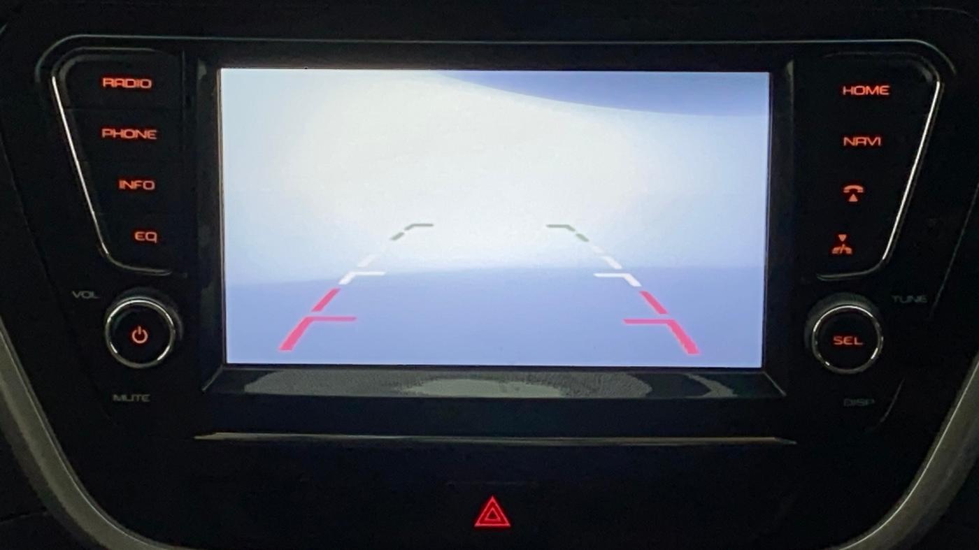 2018 Mahindra TUV300 T10, Diesel, Manual, 69,005 km, Parking Camera