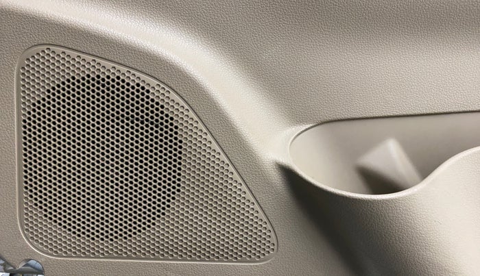 2018 Mahindra TUV300 T10, Diesel, Manual, 69,005 km, Speaker