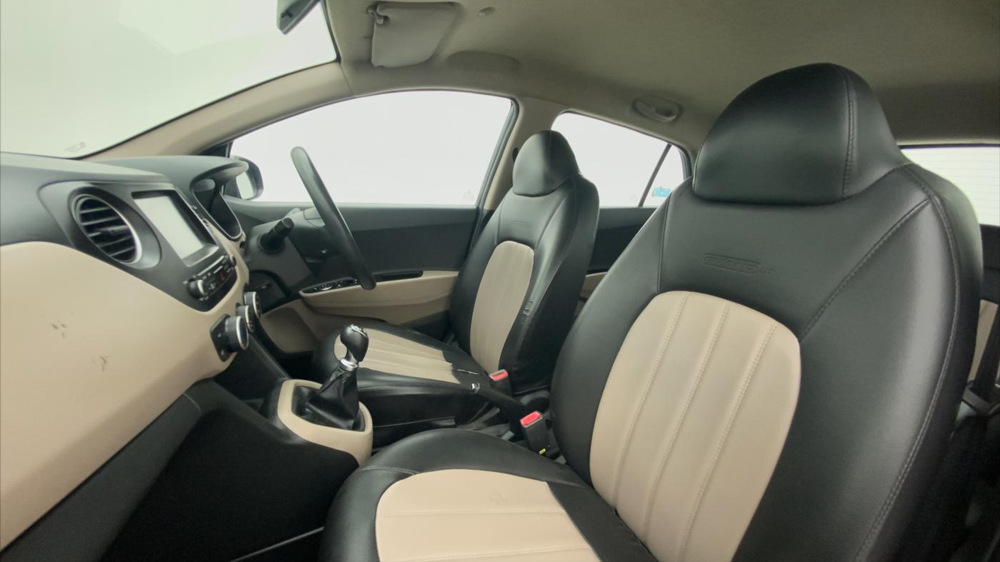 2019 Hyundai Grand i10 SPORTZ 1.2 KAPPA VTVT, Petrol, Manual, 1,12,010 km, Right Side Front Door Cabin