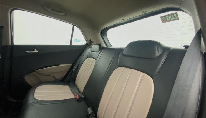2019 Hyundai Grand i10 SPORTZ 1.2 KAPPA VTVT, Petrol, Manual, 1,12,010 km, Right Side Rear Door Cabin