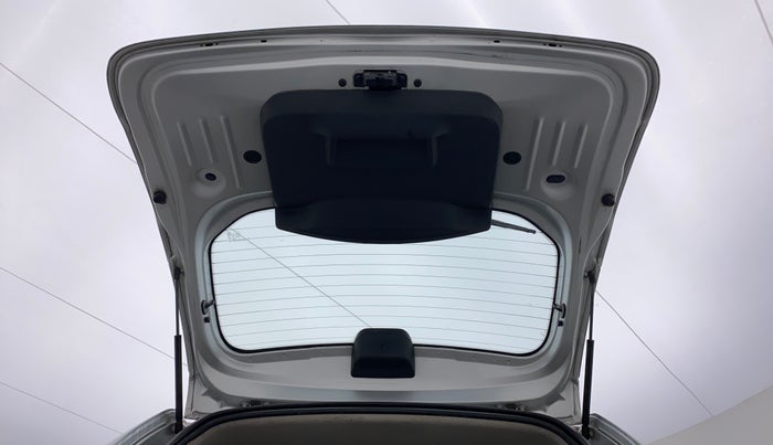 2015 Renault Duster 85 PS RXL, Diesel, Manual, 94,434 km, Boot Door Open