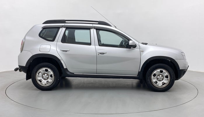 2015 Renault Duster 85 PS RXL, Diesel, Manual, 94,434 km, Right Side View