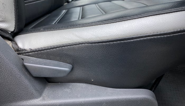 2015 Renault Duster 85 PS RXL, Diesel, Manual, 94,434 km, Driver Side Adjustment Panel