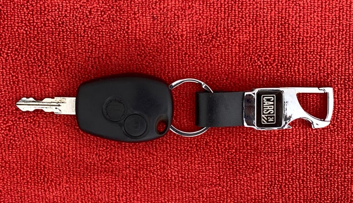 2015 Renault Duster 85 PS RXL, Diesel, Manual, 94,434 km, Key Close Up