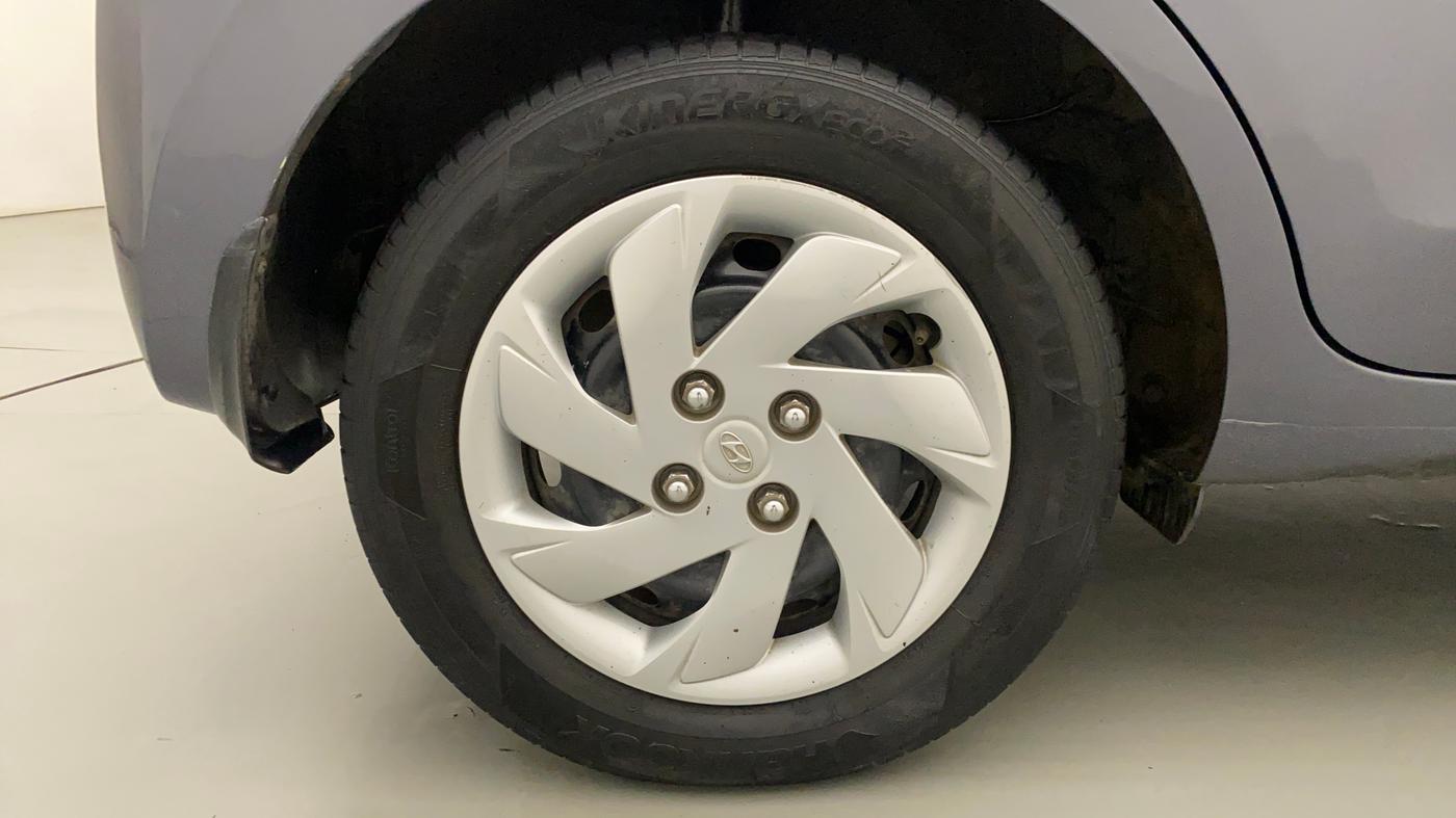 2019 Hyundai NEW SANTRO SPORTZ CNG, CNG, Manual, 70,271 km, Right Rear Wheel