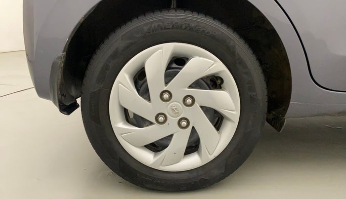 2019 Hyundai NEW SANTRO SPORTZ CNG, CNG, Manual, 70,271 km, Right Rear Wheel