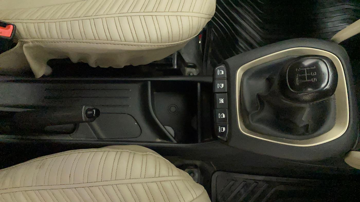 2019 Hyundai NEW SANTRO SPORTZ CNG, CNG, Manual, 70,271 km, Gear Lever