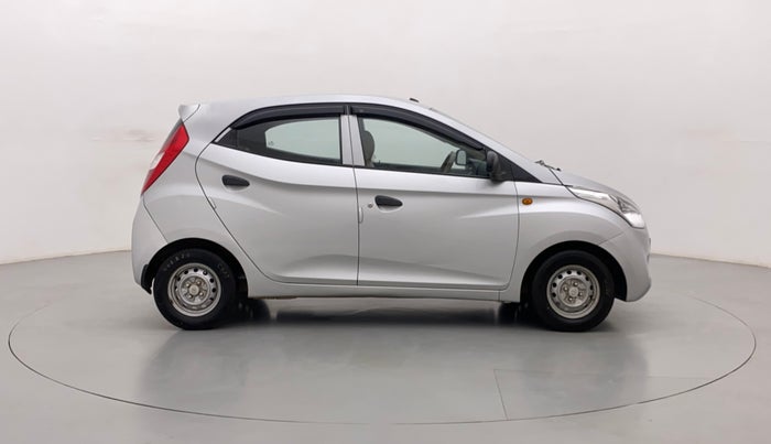 2015 Hyundai Eon ERA +, Petrol, Manual, 61,631 km, Right Side View