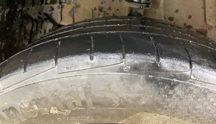 2018 Tata NEXON XM PETROL, Petrol, Manual, 58,446 km, Right Rear Tyre Tread