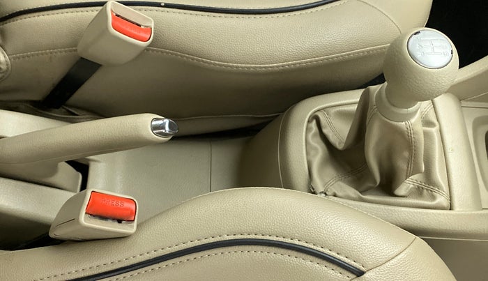 2018 Maruti Ertiga VDI SHVS, Diesel, Manual, 52,724 km, Gear Lever