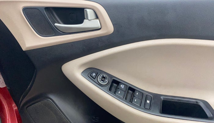 2020 Hyundai Elite i20 SPORTZ PLUS 1.2, Petrol, Manual, 63,436 km, Driver Side Door Panels Control