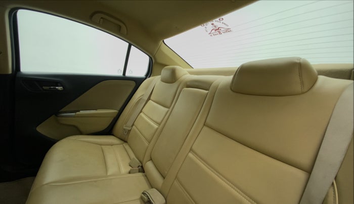 2016 Honda City V MT PETROL, Petrol, Manual, 28,180 km, Right Side Rear Door Cabin