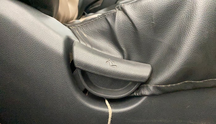 2016 Hyundai Grand i10 SPORTZ 1.2 KAPPA VTVT, Petrol, Manual, 35,902 km, Driver Side Adjustment Panel