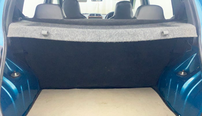 2021 Renault Kwid CLIMBER 1.0 (O), Petrol, Manual, 25,526 km, Boot Inside