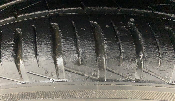 2021 Renault Kwid CLIMBER 1.0 (O), Petrol, Manual, 25,526 km, Right Front Tyre Tread