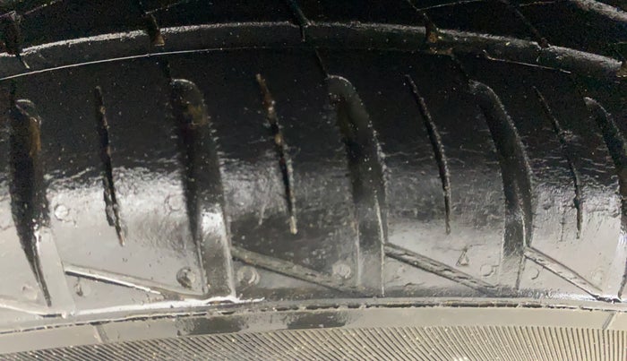 2021 Renault Kwid CLIMBER 1.0 (O), Petrol, Manual, 25,526 km, Right Rear Tyre Tread