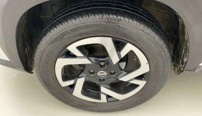 2022 Nissan MAGNITE XV TURBO, Petrol, Manual, 12,963 km, Left front tyre - Minor crack