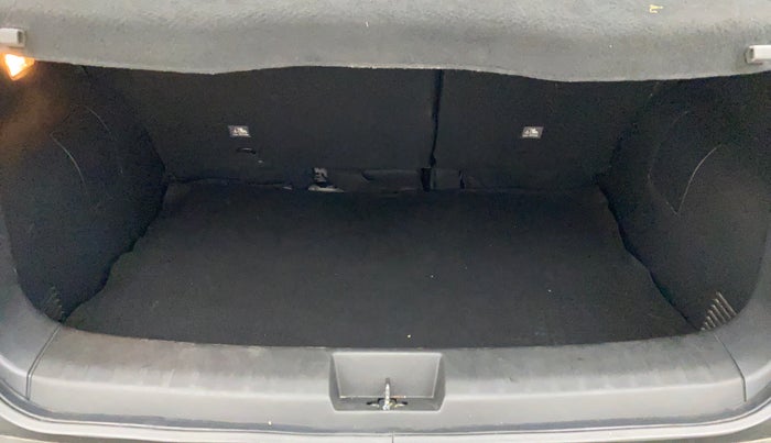 2022 Nissan MAGNITE XV TURBO, Petrol, Manual, 12,963 km, Boot Inside