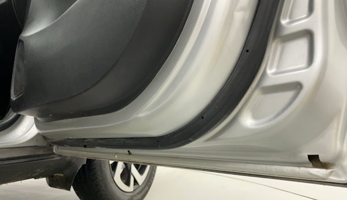 2022 Nissan MAGNITE XV TURBO, Petrol, Manual, 12,963 km, Driver-side door - Slightly rusted