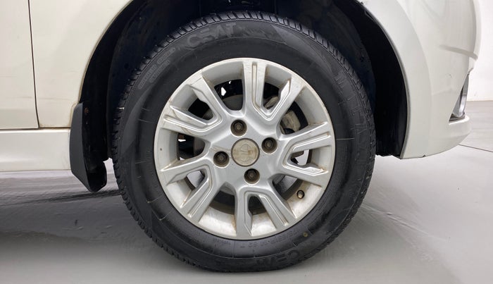 2018 Tata Tiago XZA PETROL, Petrol, Automatic, 98,298 km, Right Front Wheel