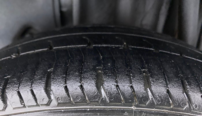 2018 Tata Tiago XZA PETROL, Petrol, Automatic, 98,298 km, Left Rear Tyre Tread