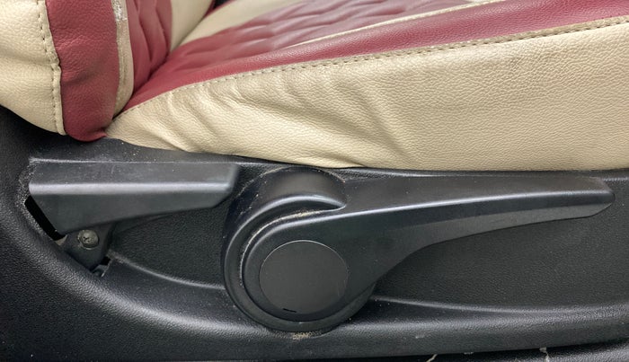 2018 Tata Tiago XZA PETROL, Petrol, Automatic, 98,298 km, Driver Side Adjustment Panel