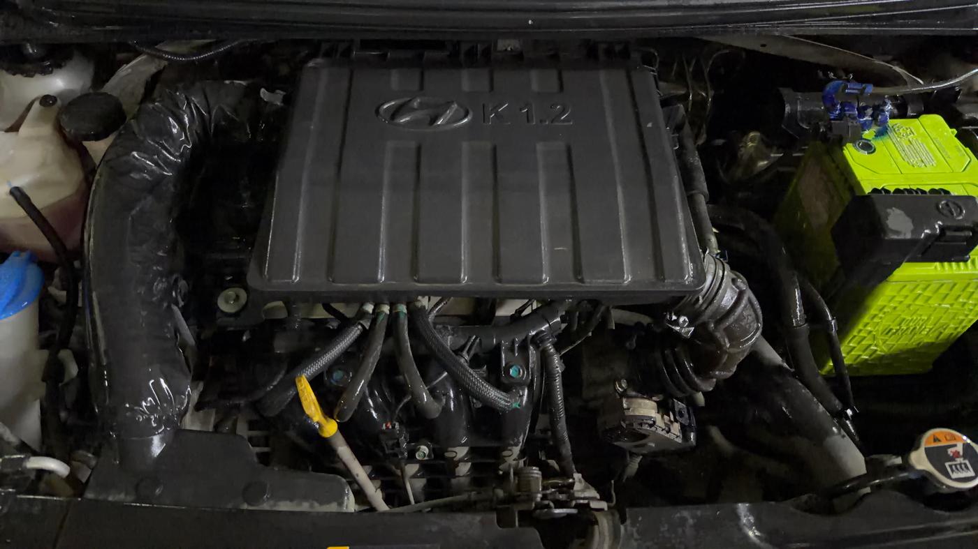 2022 Hyundai AURA S 1.2 CNG, CNG, Manual, 66,893 km, Engine View
