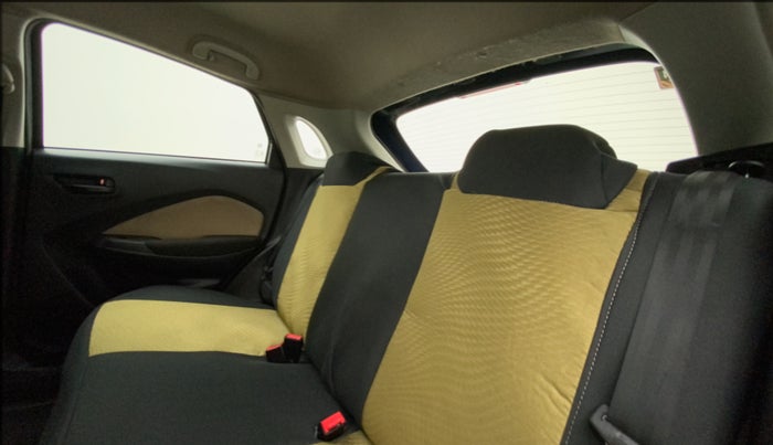 2022 Toyota Glanza S, Petrol, Manual, 57,430 km, Right Side Rear Door Cabin