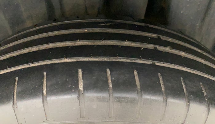 2022 Toyota Glanza S, Petrol, Manual, 57,430 km, Left Rear Tyre Tread