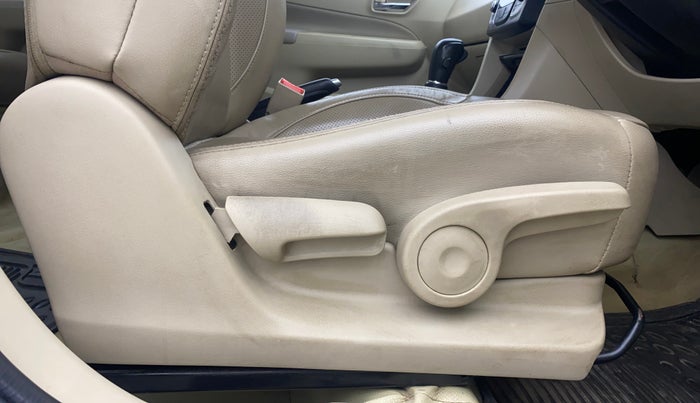 2017 Maruti Ciaz ALPHA  AT 1.4  PETROL, CNG, Automatic, 55,035 km, Driver Side Adjustment Panel